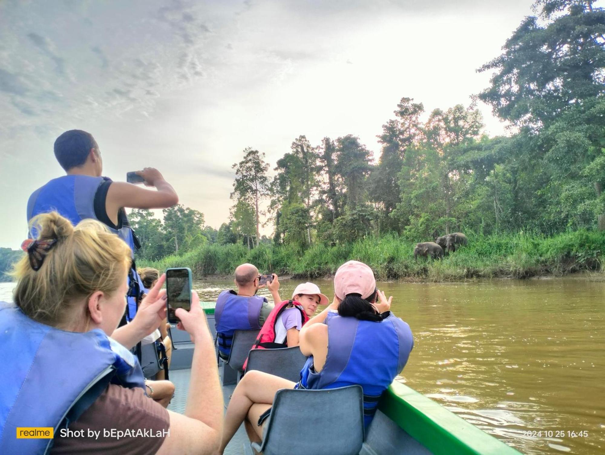 Villa Borneo Jungle Adventure Kinabatangan Exterior foto